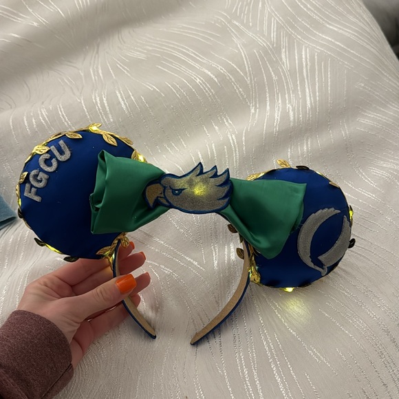 Fgcu Minnie ears custom made - Picture 2 of 4